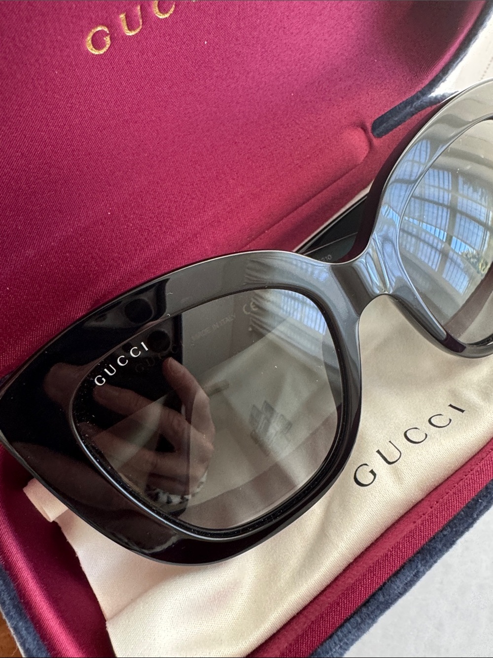 Gucci Black Oversized Square Women's Sunglasses - Picture 4 of 4